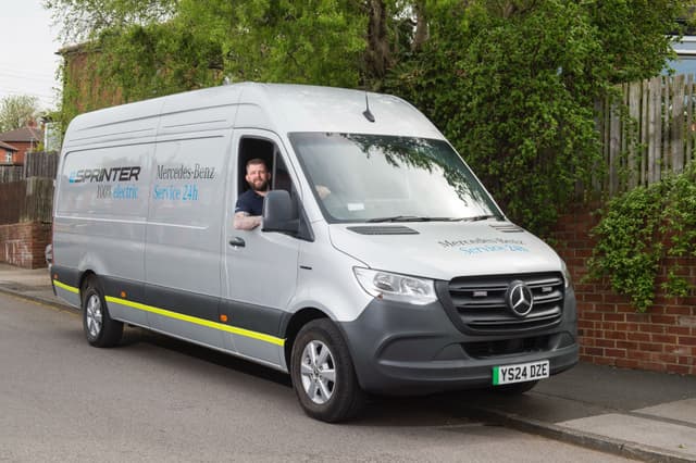 Mercedes-Benz Vans Launches eSprinters in Service24h Programme